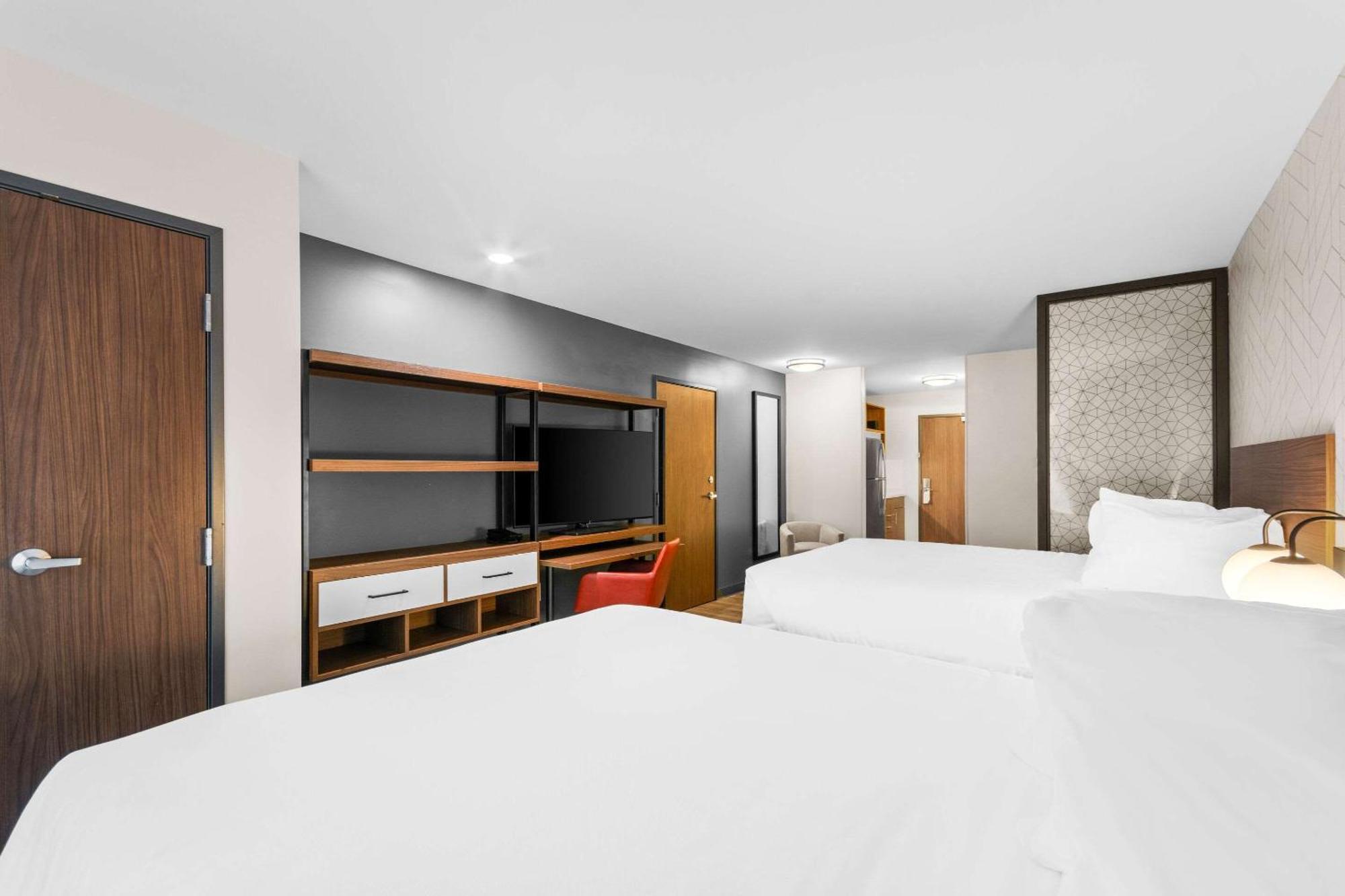 Everhome Suites Lexington - Horse Park ภายนอก รูปภาพ
