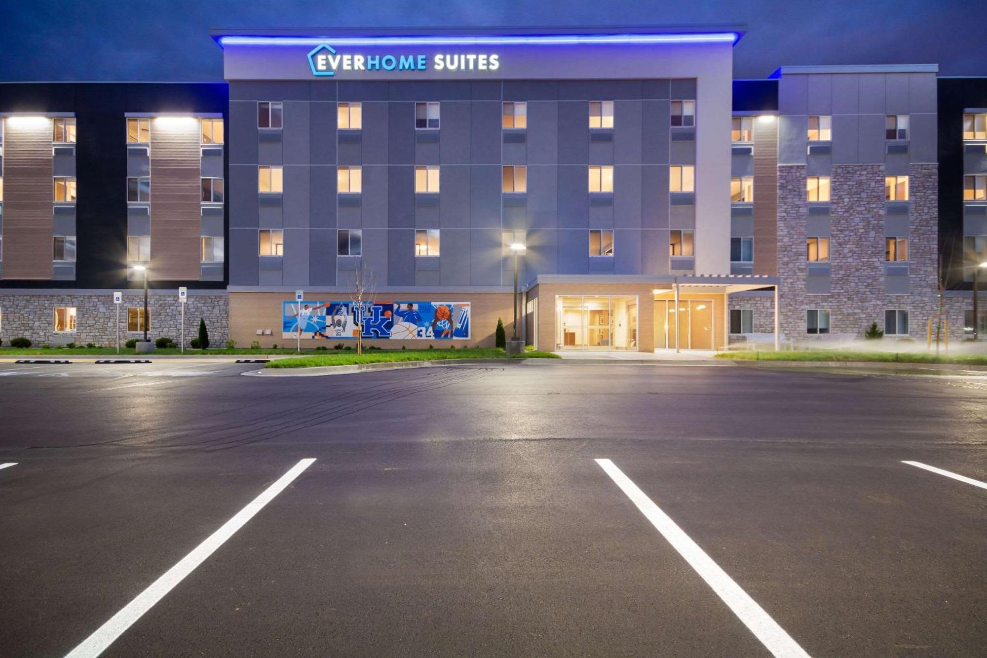 Everhome Suites Lexington - Horse Park ภายนอก รูปภาพ
